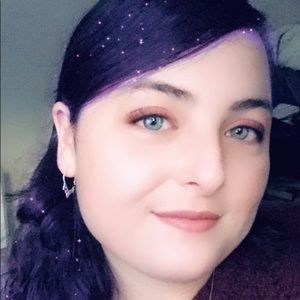 Meet your Posher, Brittney